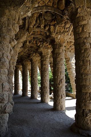 04 Park Guell.jpg